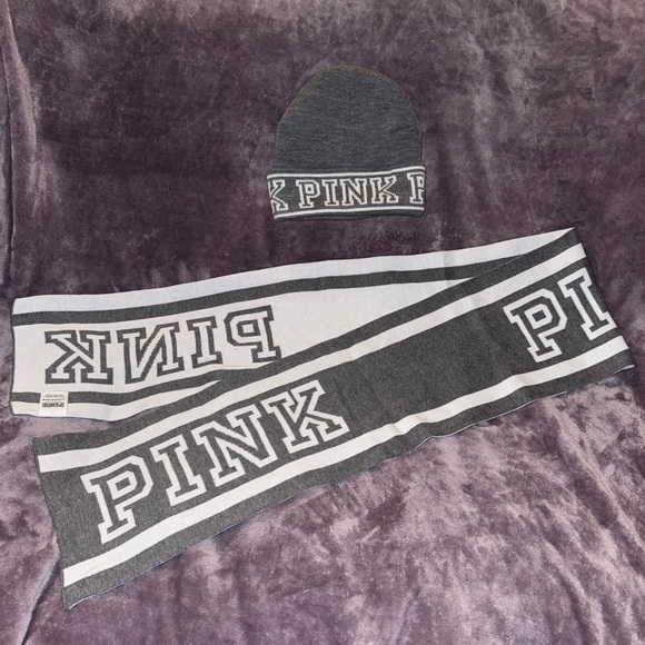 Victoria’s Secret PINK hat and scarf set - Picture 1 of 5